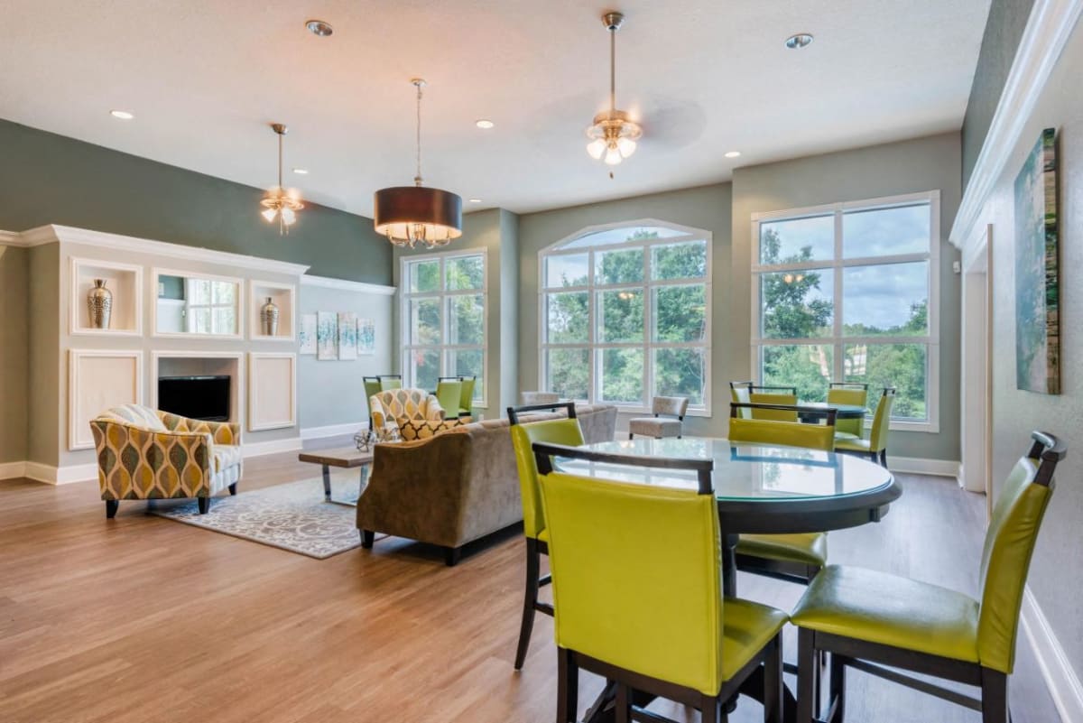 Photos and Video of Woodhill Apartments in Orlando, FL